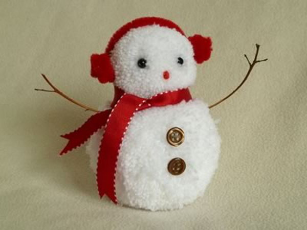 Снеговик своими руками на Новый год из подручных материалов этап 149