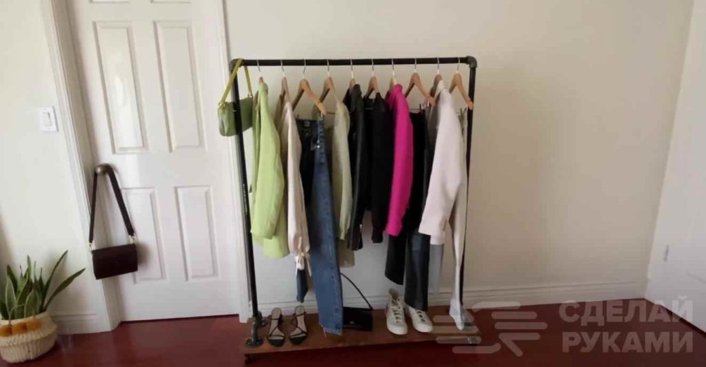 Как сделать напольную вешалку для одежды: 5 простых бюджетных идей
